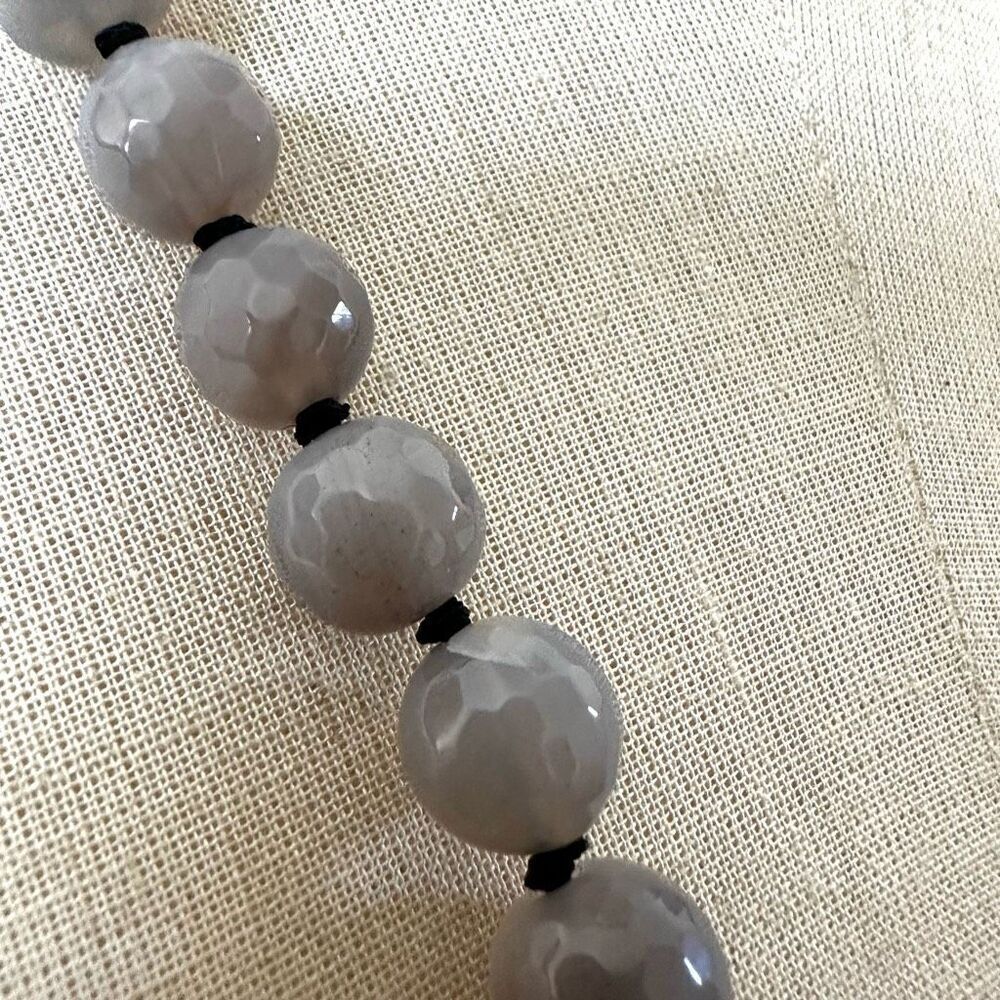 Gray Agate & Horn Beaded Tassel Necklace with Crystal Pendant - Picture 5 of 12